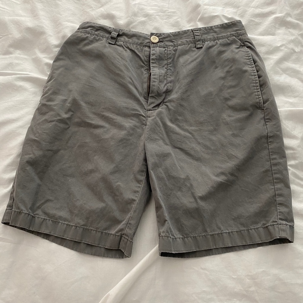 Vineyard Vine shorts